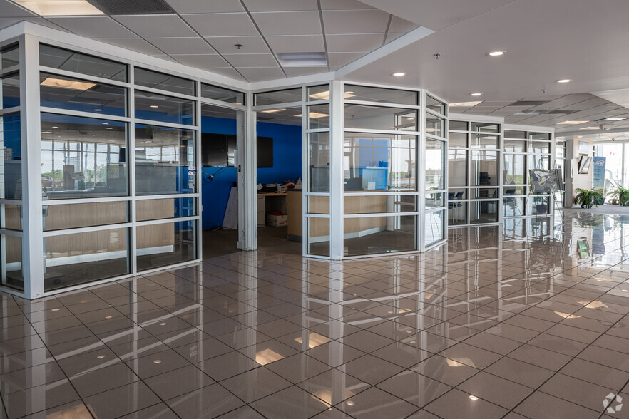 More Photos Of 3921 Frederick Ave, Saint Joseph Freestanding For Sale