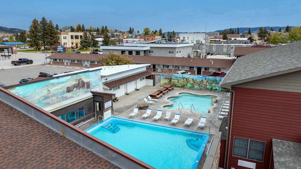 Primary Photo Of 202 W Main St, White Sulphur Springs Hotel For Sale