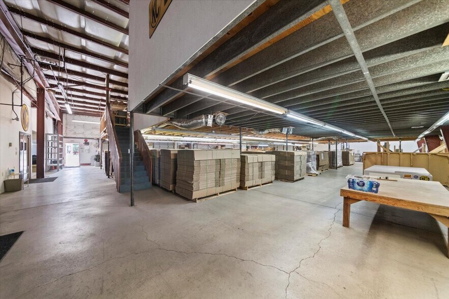 More Photos Of 2843 W Avenida de Luces, Williams Warehouse For Sale