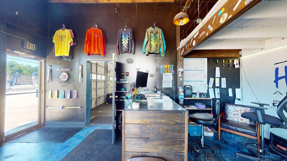 More Photos Of 2270 Solomons Island Rd, Huntingtown Auto Repair For Sale