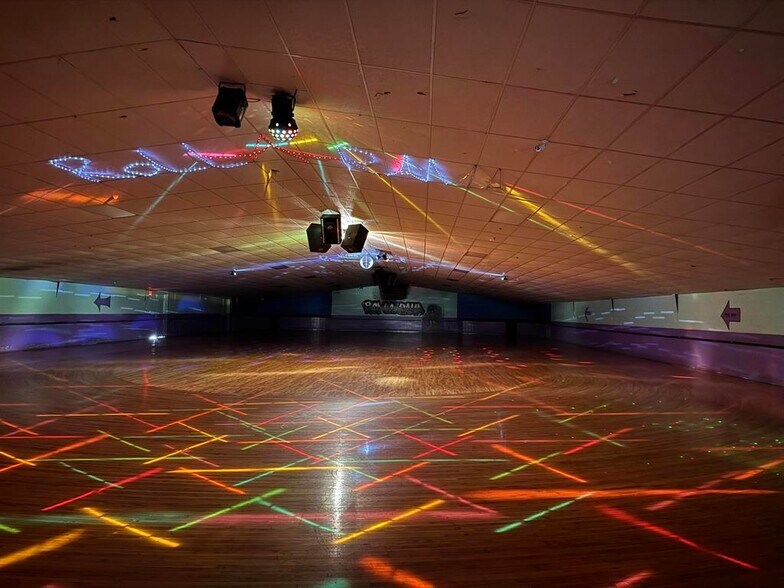 More Photos Of 137 7th Ave, Huntington Skating Rink For Sale