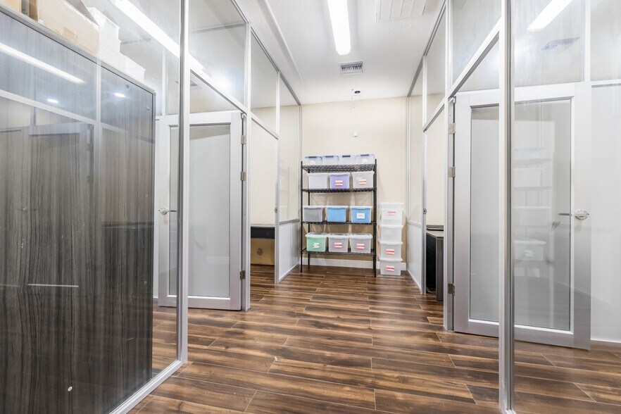 More Photos Of 3615 E Frontage Rd, Tampa Office Residential For Sale