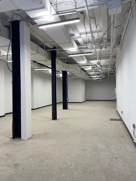 More Photos Of 551 Madison Ave, New York Office For Lease