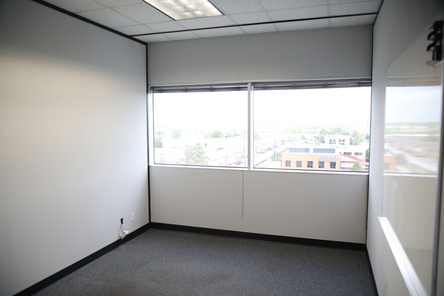 More Photos Of 1250 W Sam Houston Pky, Houston Office For Lease
