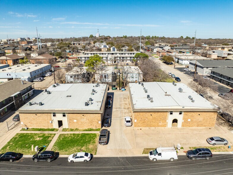 Primary Photo Of 2404 Louise St, Denton Multifamily For Sale