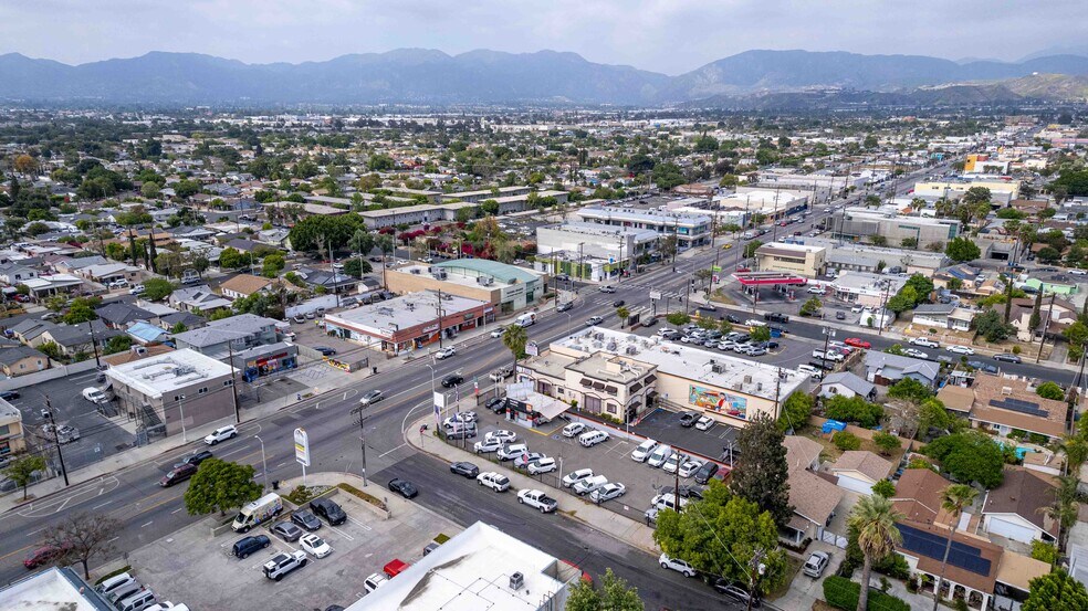 More Photos Of 13632 Van Nuys Blvd, Pacoima Auto Repair For Sale