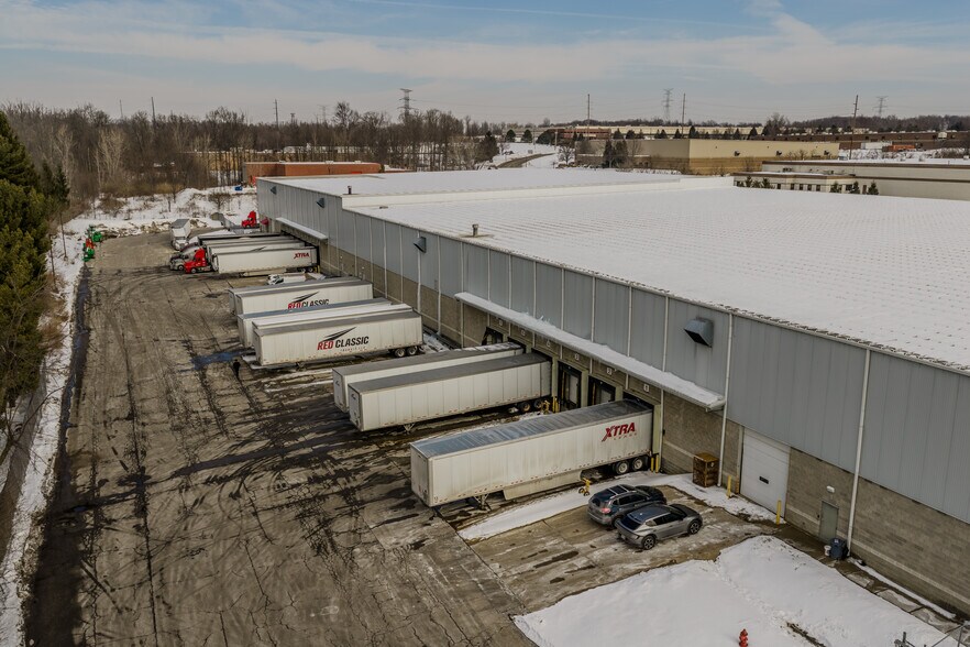 More Photos Of 8295 Bavaria Dr, Macedonia Distribution For Lease