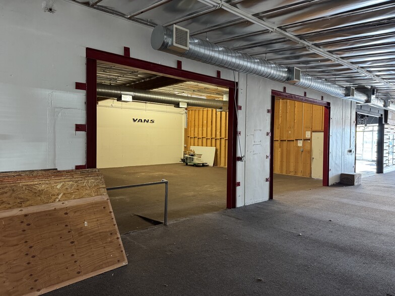 More Photos Of 13161-13245 Harbor Blvd, Garden Grove Restaurant For Lease