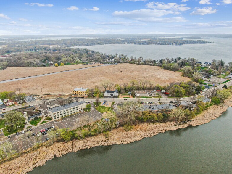 More Photos Of 2434 Commerce Blvd, Mound Office For Sale