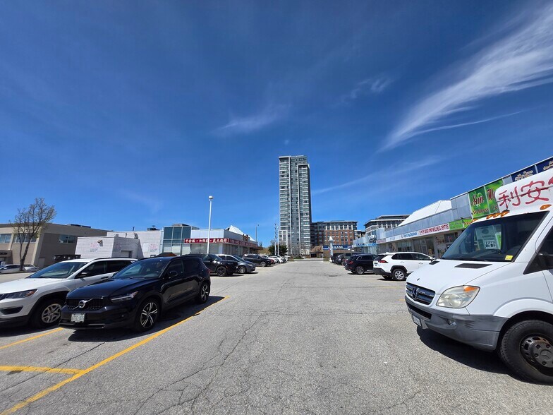 More Photos Of 4779 Steeles Ave E, Toronto General Retail For Sale