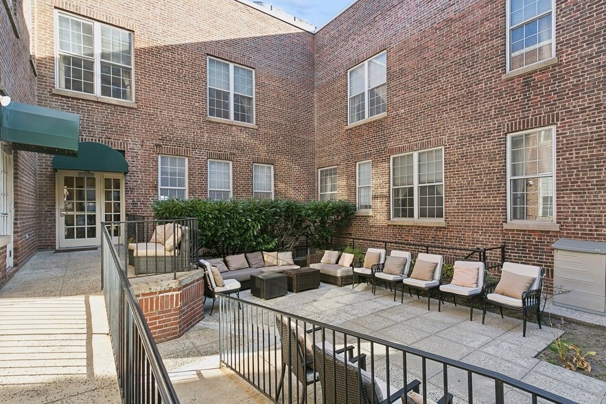 More Photos Of 3 Lehman Ter, Yonkers Congregate Senior Housing For Sale