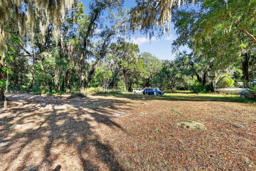 More Photos Of 21121 Highway 441 N, Micanopy Land For Sale