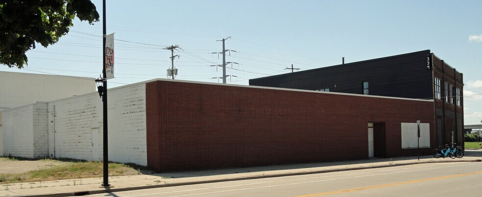 More Photos Of , Green Bay Unknown For Sale