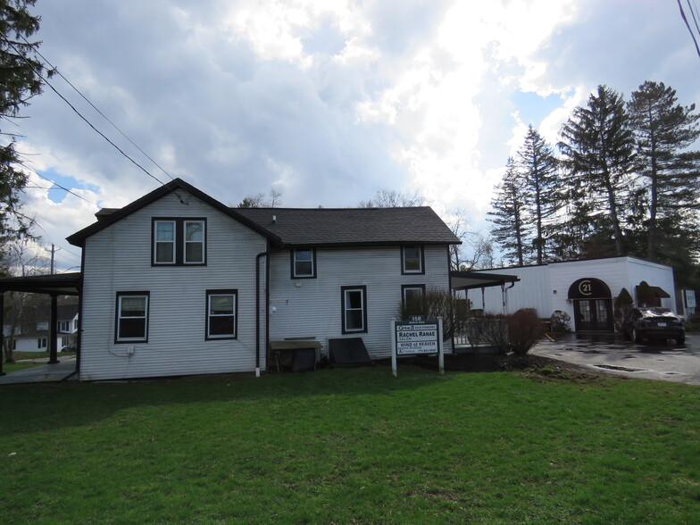 Primary Photo Of 158 Quaker Rd, East Aurora Coworking Space