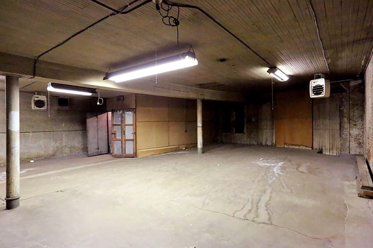 More Photos Of 337-339 S Fremont Ave, Baltimore Warehouse For Sale