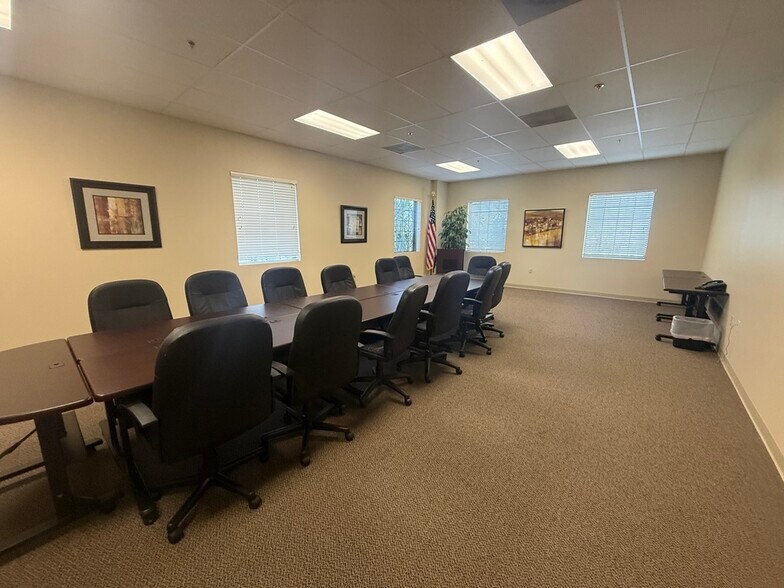 More Photos Of 8222 118th Ave, Largo Warehouse For Sale