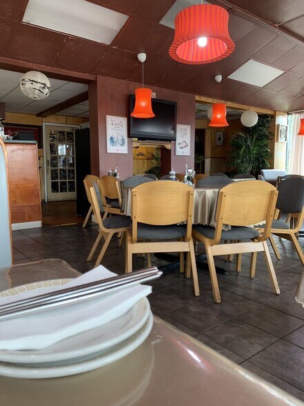 More Photos Of 4837 Washtenaw Ave, Ann Arbor Restaurant For Sale