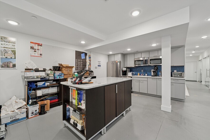 More Photos Of 1225 N 7th St, Philadelphia Office For Lease