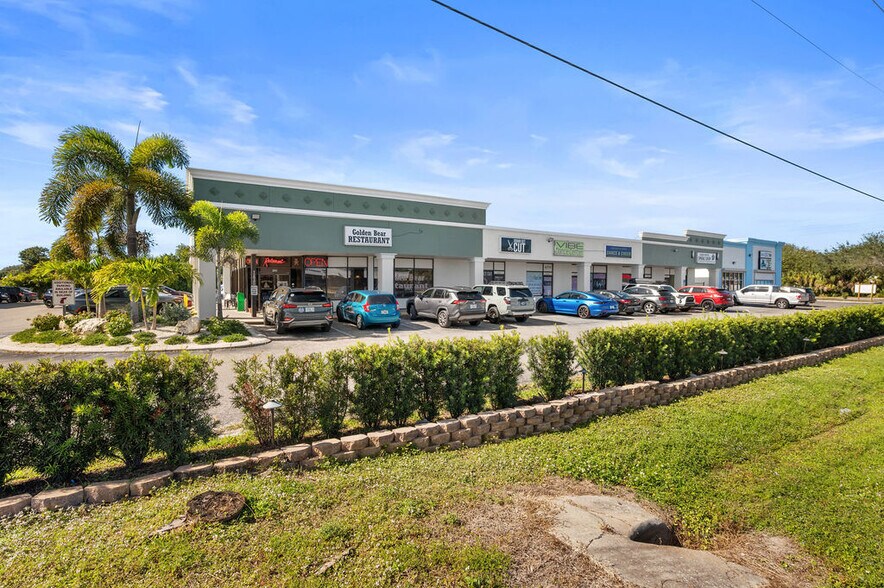 More Photos Of 12500 Starkey Rd, Largo Unknown For Lease