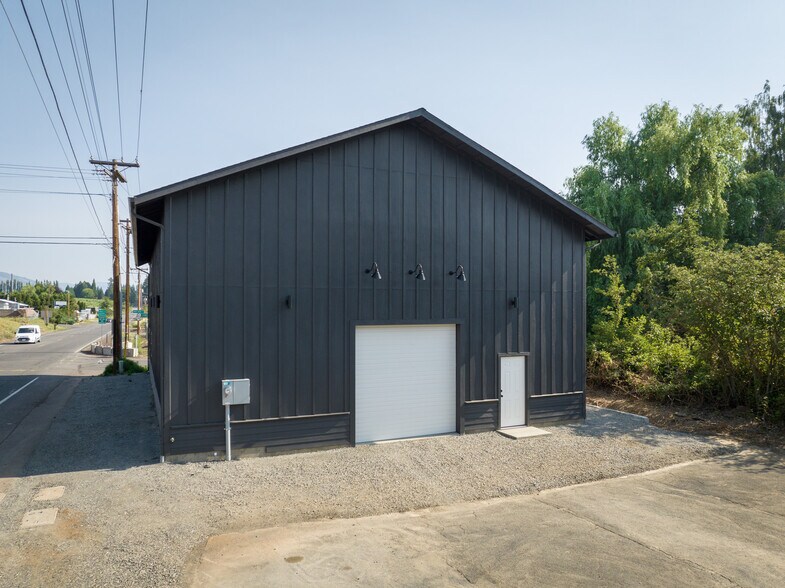 More Photos Of 3061 Odell Hwy, Hood River Specialty For Sale