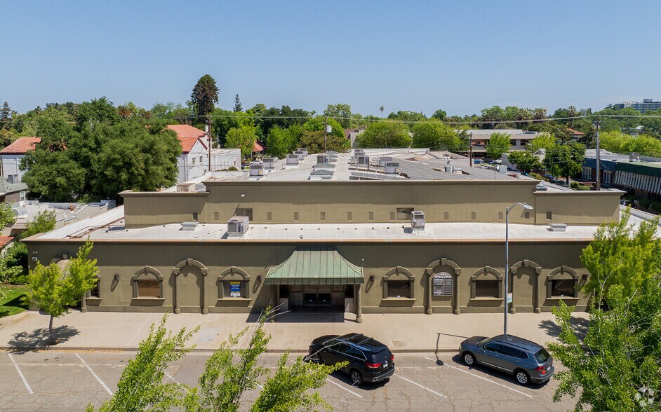Primary Photo Of 1120 13th St, Modesto Loft Creative Space For Lease