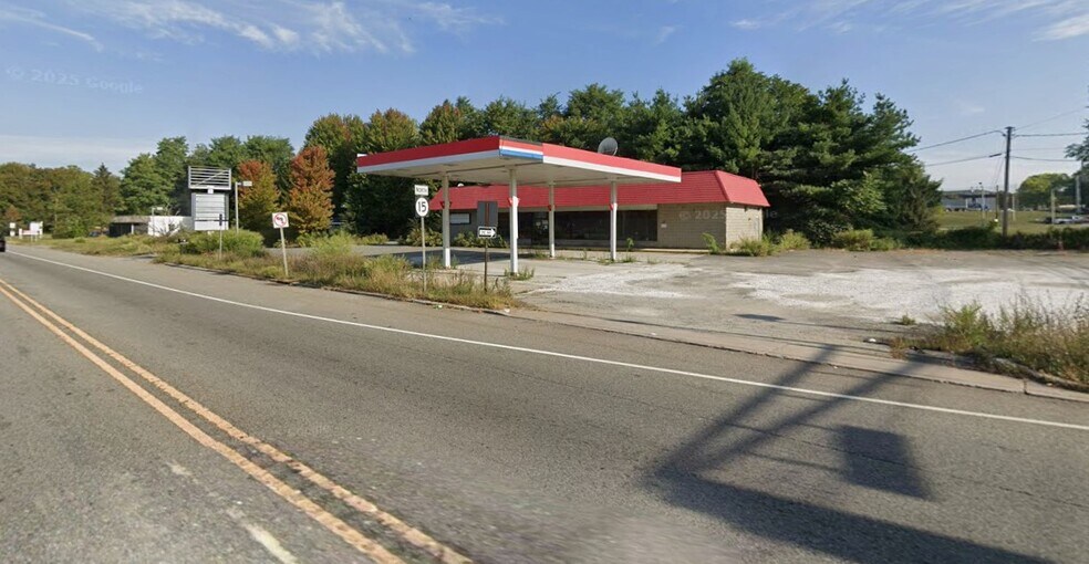 Primary Photo Of 34 NJ-15, Lafayette General Retail For Sale