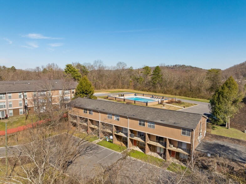 More Photos Of 300 W Midvale Ave, Chattanooga Apartments For Sale