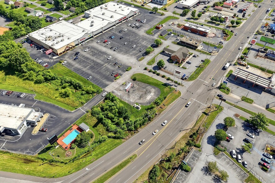 More Photos Of Merchants Dr, Knoxville Land For Lease