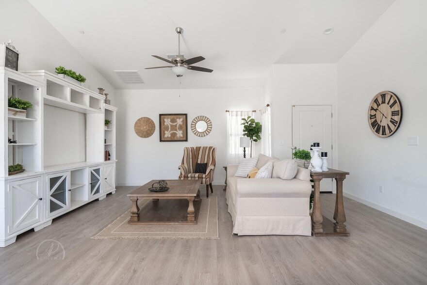 More Photos Of 6105 Borelli Ave, Bakersfield Apartments For Sale