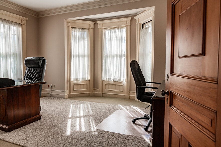 More Photos Of 404 County St, New Bedford Office For Sale