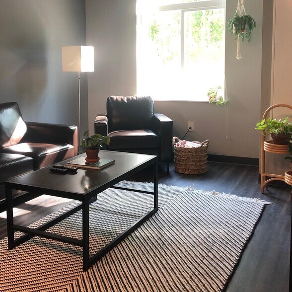 More Photos Of 202 17th Ave W, Menomonie Apartments For Sale