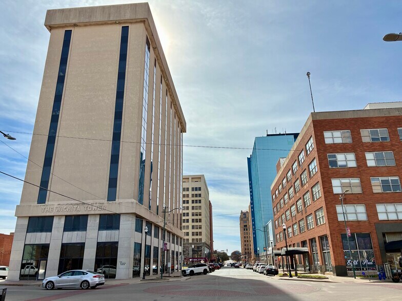 More Photos Of 800 Indiana Ave, Wichita Falls Office For Sale