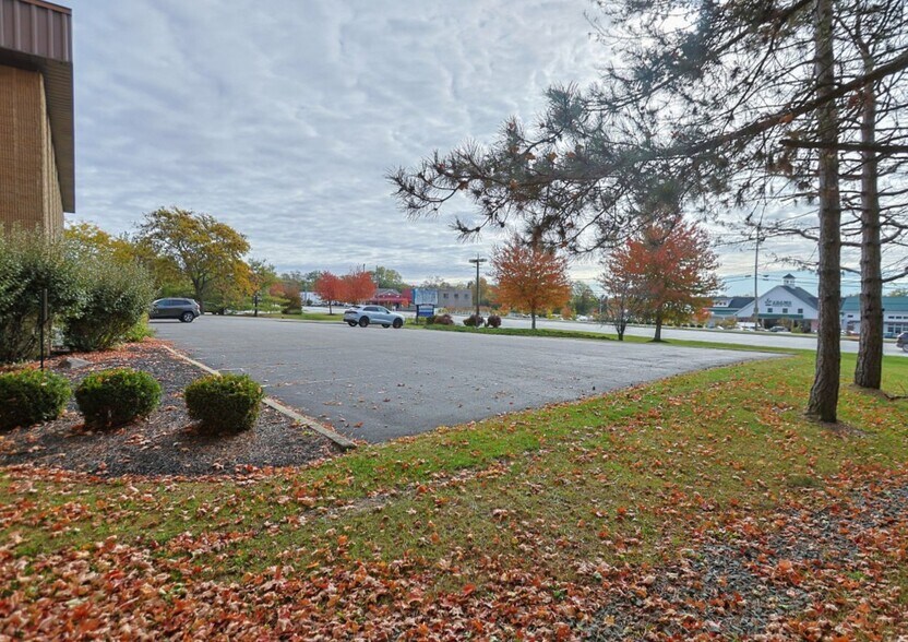 More Photos Of 633 Rt-211, Middletown Office For Sale