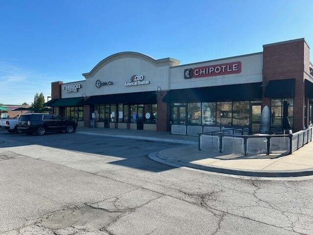 More Photos Of 13123 State Line Rd, Kansas City General Retail For Lease