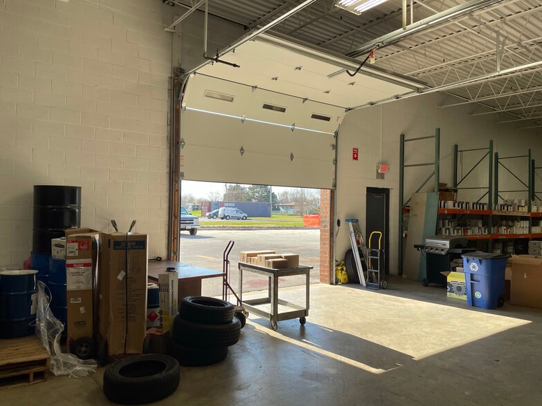 More Photos Of 1480 Huntington Ave, Calumet City Warehouse For Lease
