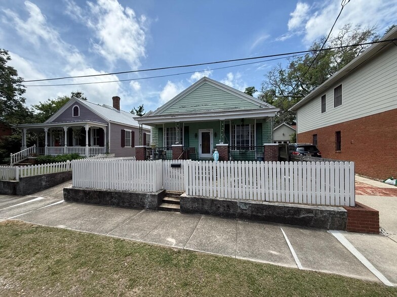 Primary Photo Of 109 S Florida Blanca St, Pensacola Multifamily For Sale