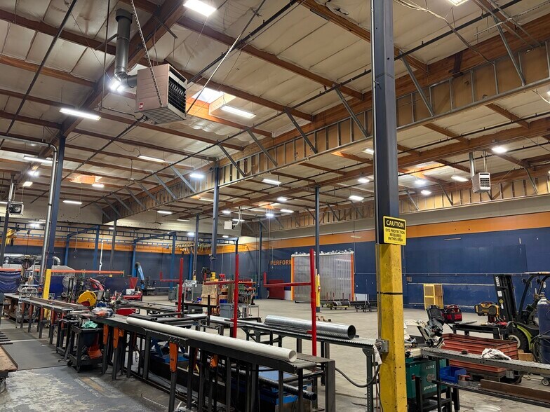 More Photos Of 1601 15th St NW, Auburn Manufacturing For Lease