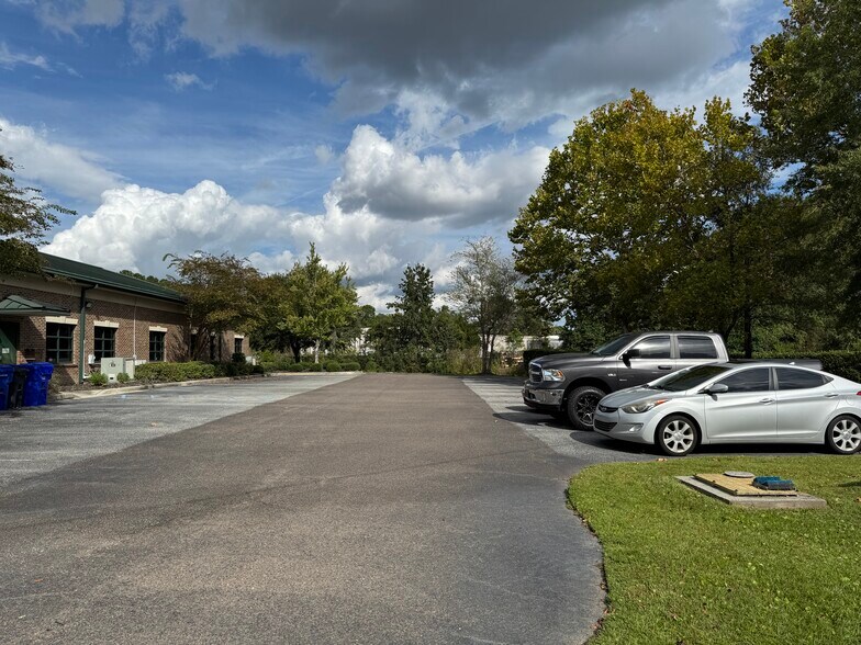 More Photos Of 3255 Industry Dr, North Charleston Medical For Sale