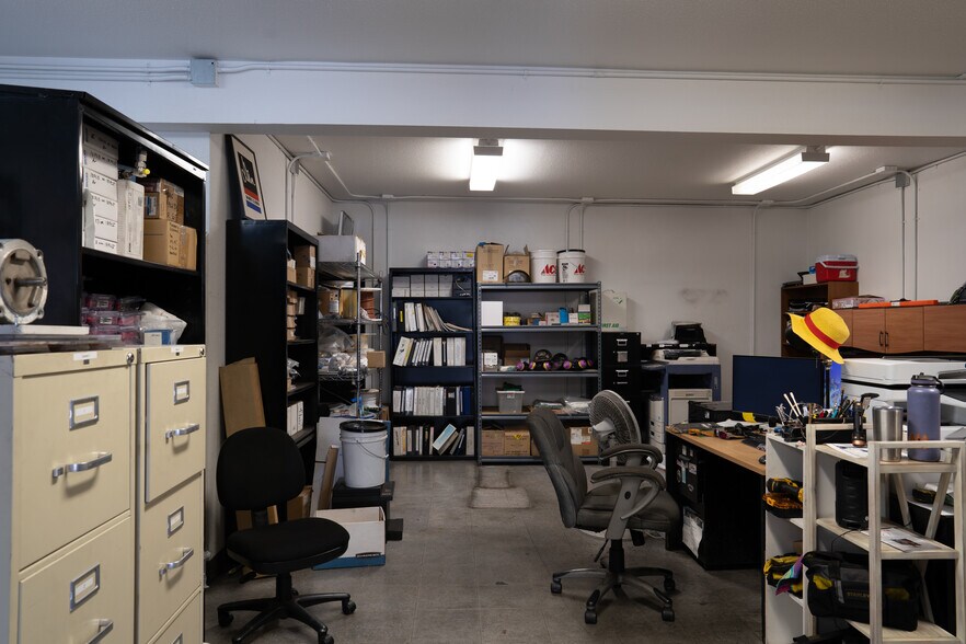 More Photos Of 3048 Aukele St, Lihue Warehouse For Sale