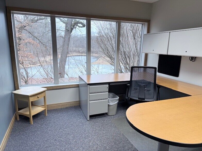 More Photos Of 13800 E Michigan Ave, Galesburg Office For Lease