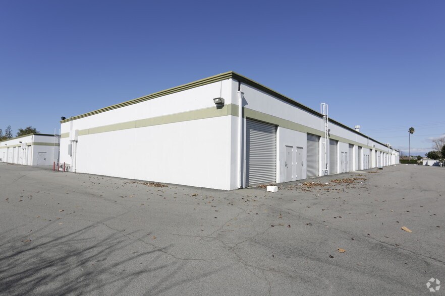 More Photos Of 10554 Progress Way, Cypress Warehouse For Lease