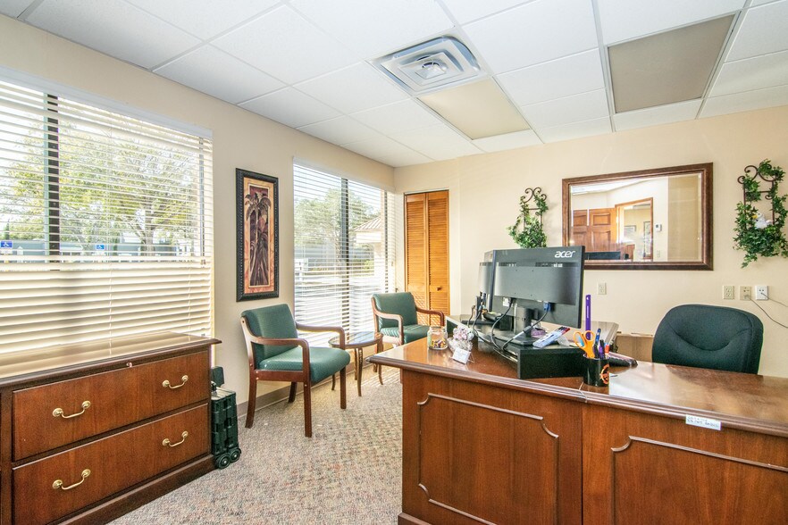 More Photos Of 13080 S Belcher Rd, Largo Office For Lease