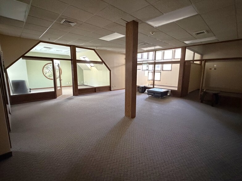 More Photos Of 51 Sherman Hill Rd, Woodbury Medical For Sale