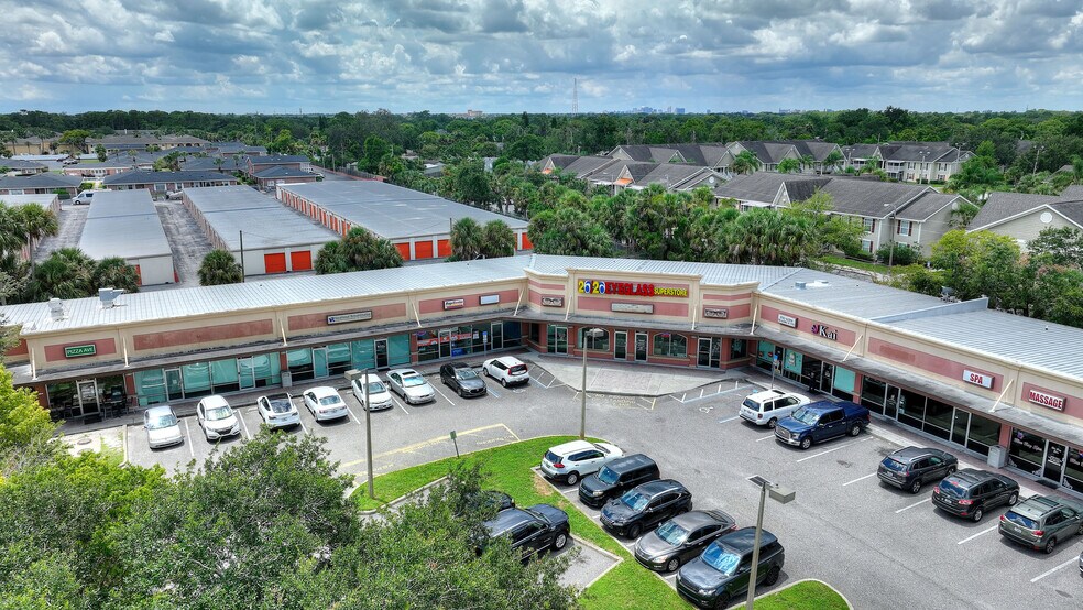 More Photos Of 1555 N Semoran Blvd, Winter Park General Retail For Lease