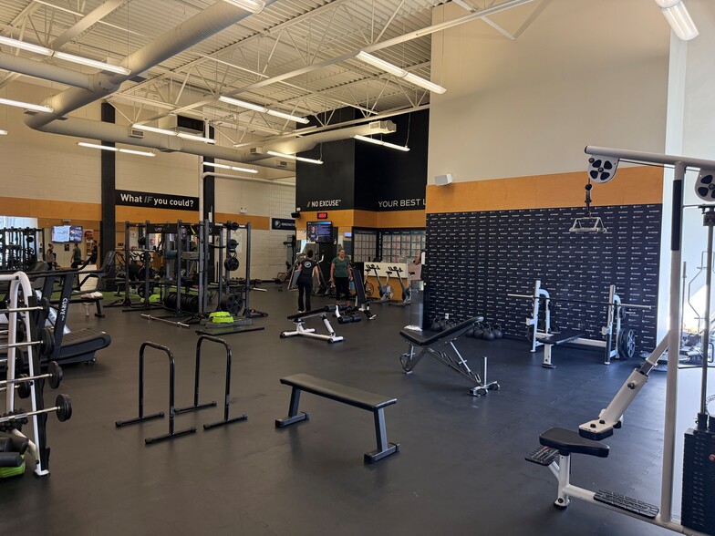 More Photos Of 2739 Murray St, Port Moody Warehouse For Sale