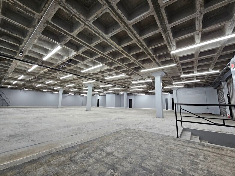 More Photos Of 1800 E 16th St, Los Angeles Warehouse For Lease