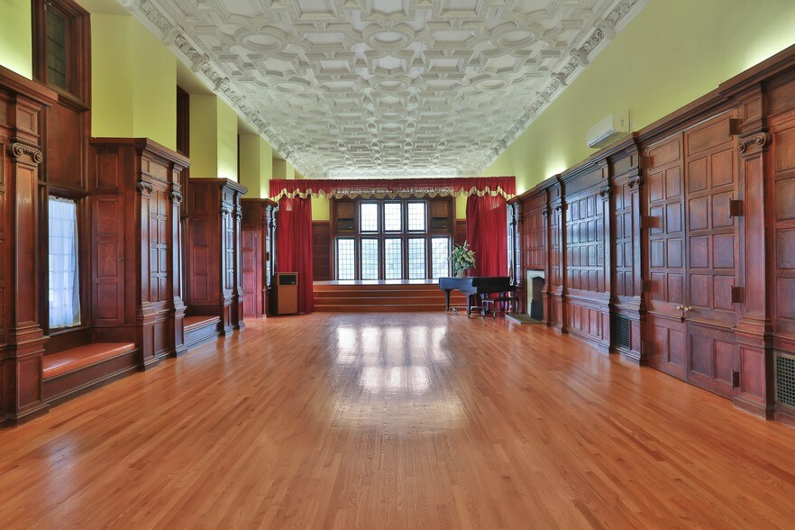 More Photos Of 150 Sister Servants Ln, Sloatsburg Lodge Meeting Hall For Sale