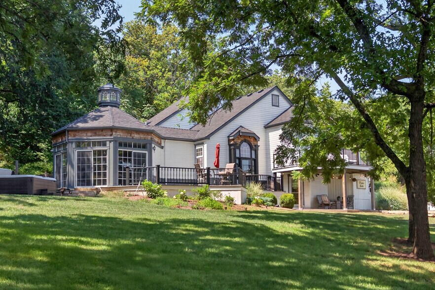 More Photos Of 1558 N 600 Rd, Baldwin City Specialty For Sale