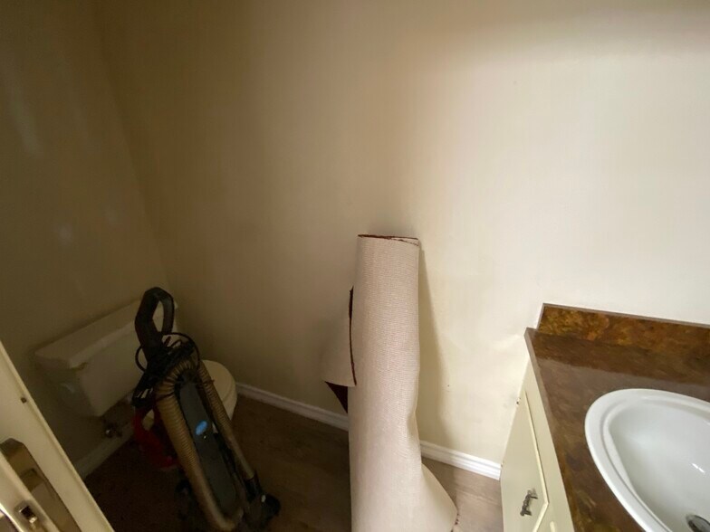 More Photos Of 1717 Idalou Rd, Lubbock Specialty For Sale