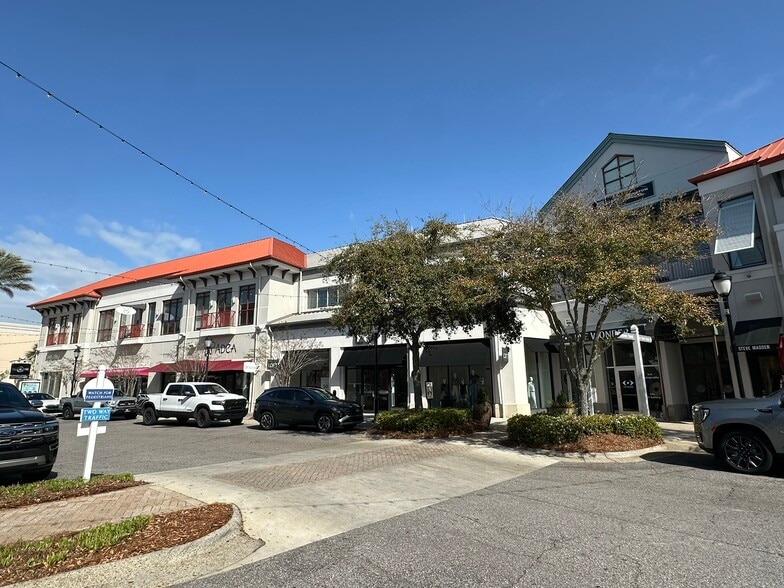 More Photos Of 4008-4300 Legendary Dr, Destin Unknown For Lease